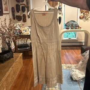 Tori Burch beige sleeveless dress